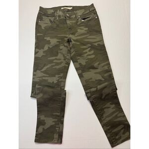 Levi’s Camouflage 711 Skinny Ankle Pants Size 25